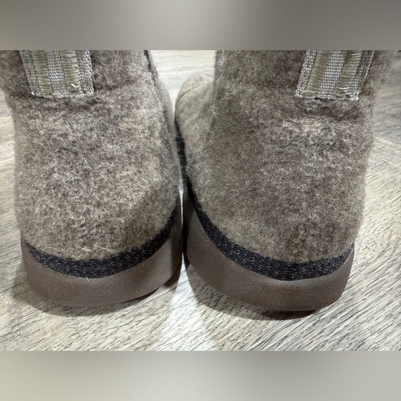 Chaco Rebel Chelsea Felt Fleece Lined Rubber Sole Boot- Brown, Women’s Size 11 - Picture 4 of 10